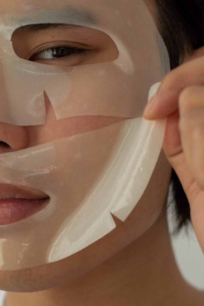 Woman wearing a face mask.